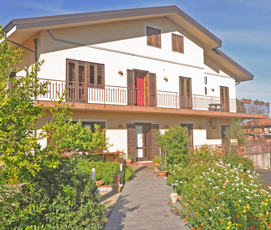 Etna Torre Del Grifo Bed & Breakfast Mascalucia Exterior photo